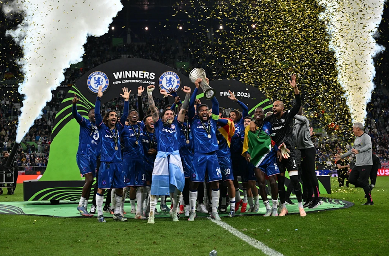 Chelsea và lời nguyền 500 triệu euro: Joao Pedro có đủ để phá giải?